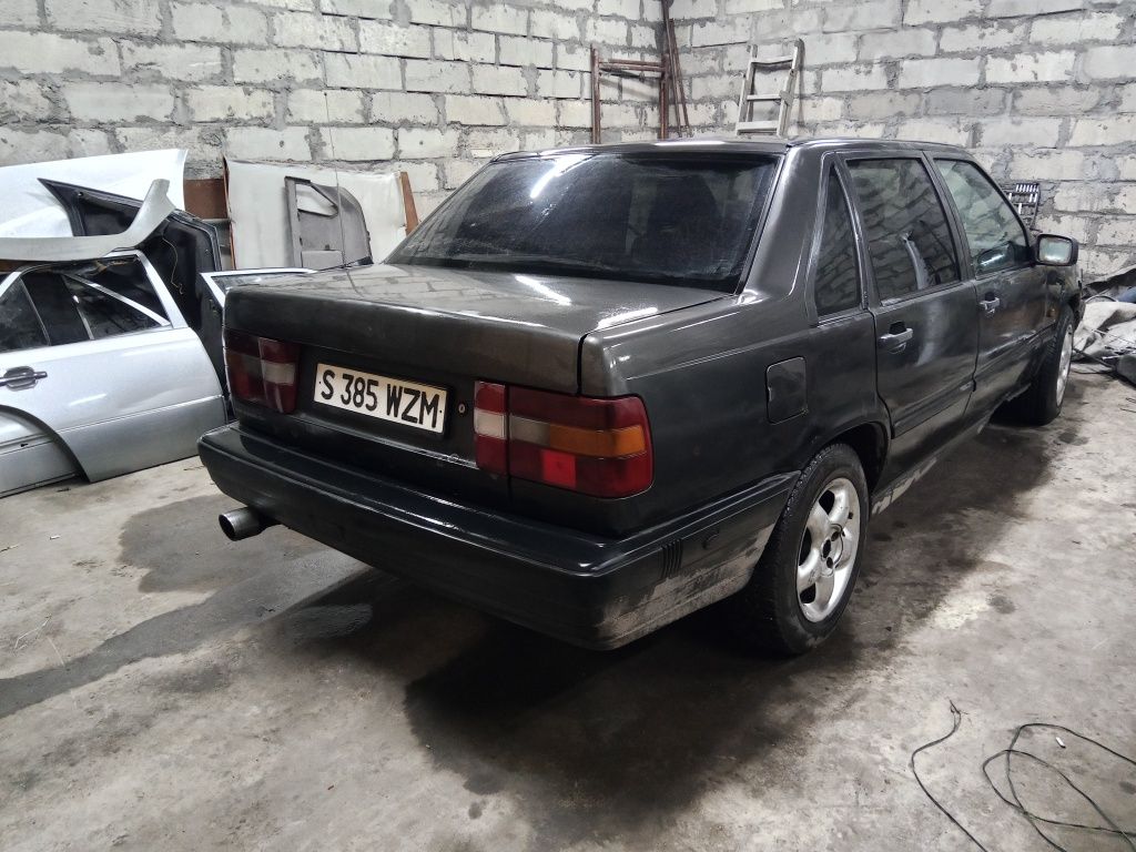 Volvo 850 по запчастям.двигатель 2.л