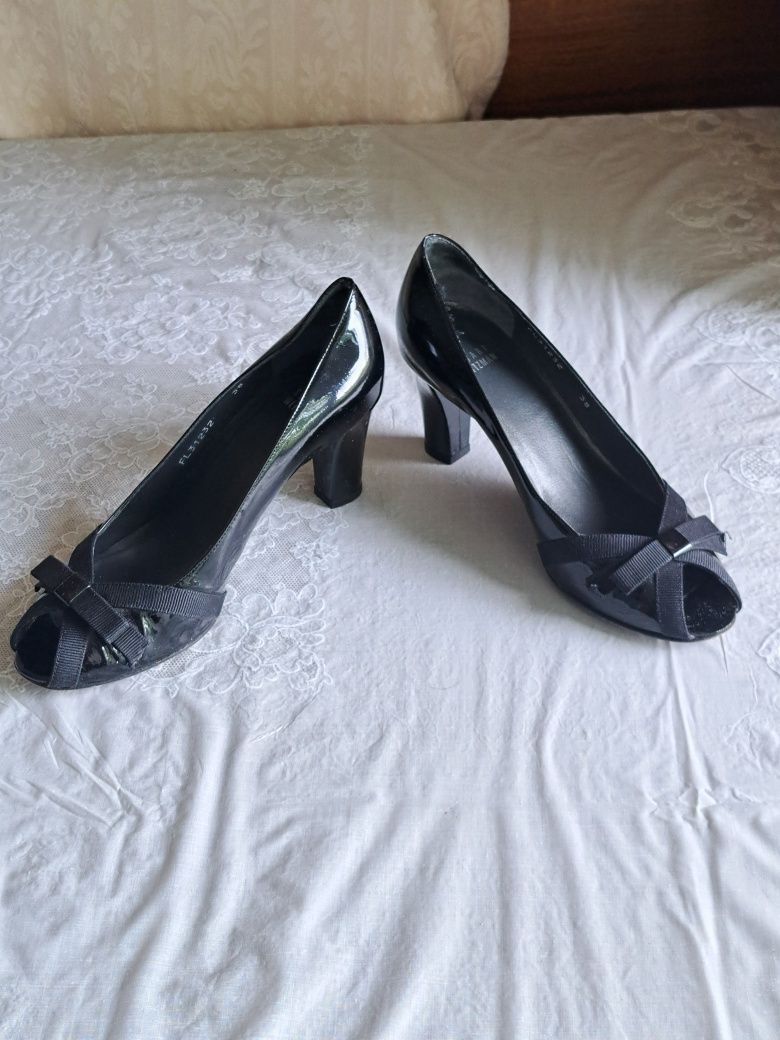 Женские туфли Stuart Weitzman