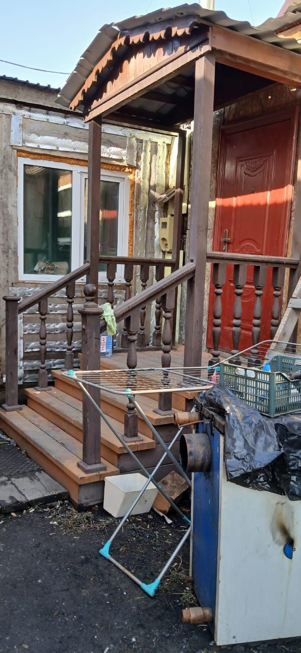 Крыльцо с козырьком входная группа