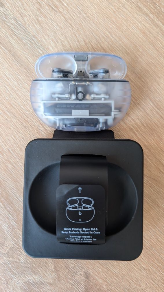 Продам наушники Beats Studio Buds+