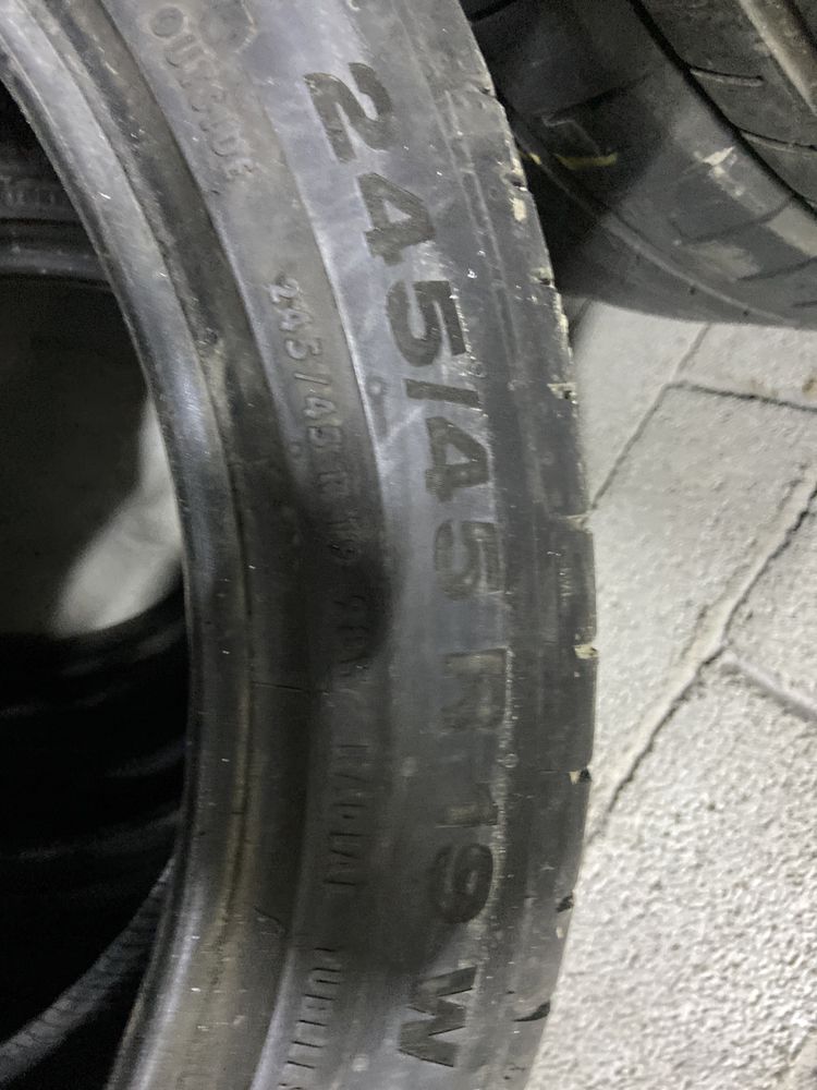 245/45/19 Летние