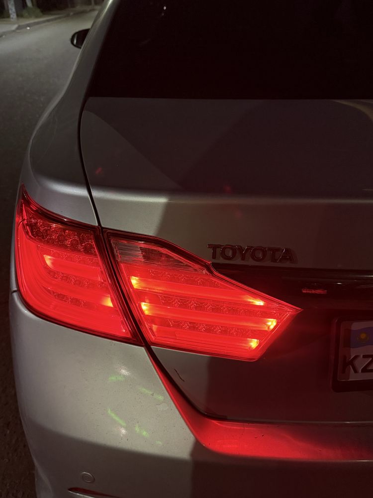 Toyota Camry 50 задний стоп