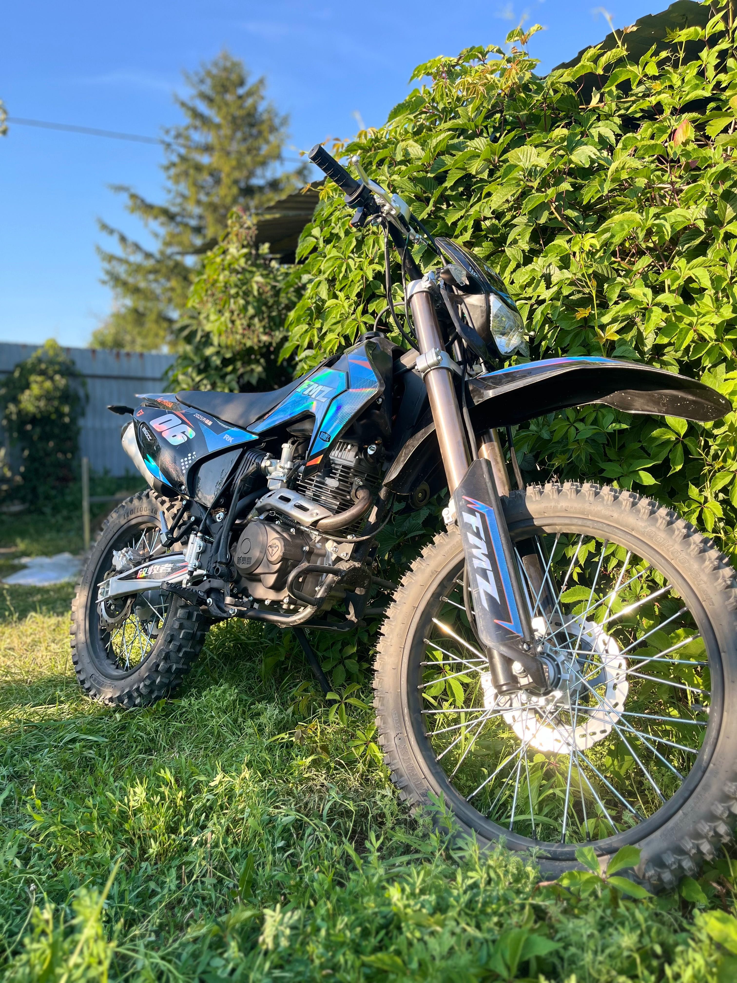 Мотоцикл Эндуро FMZ 250cc