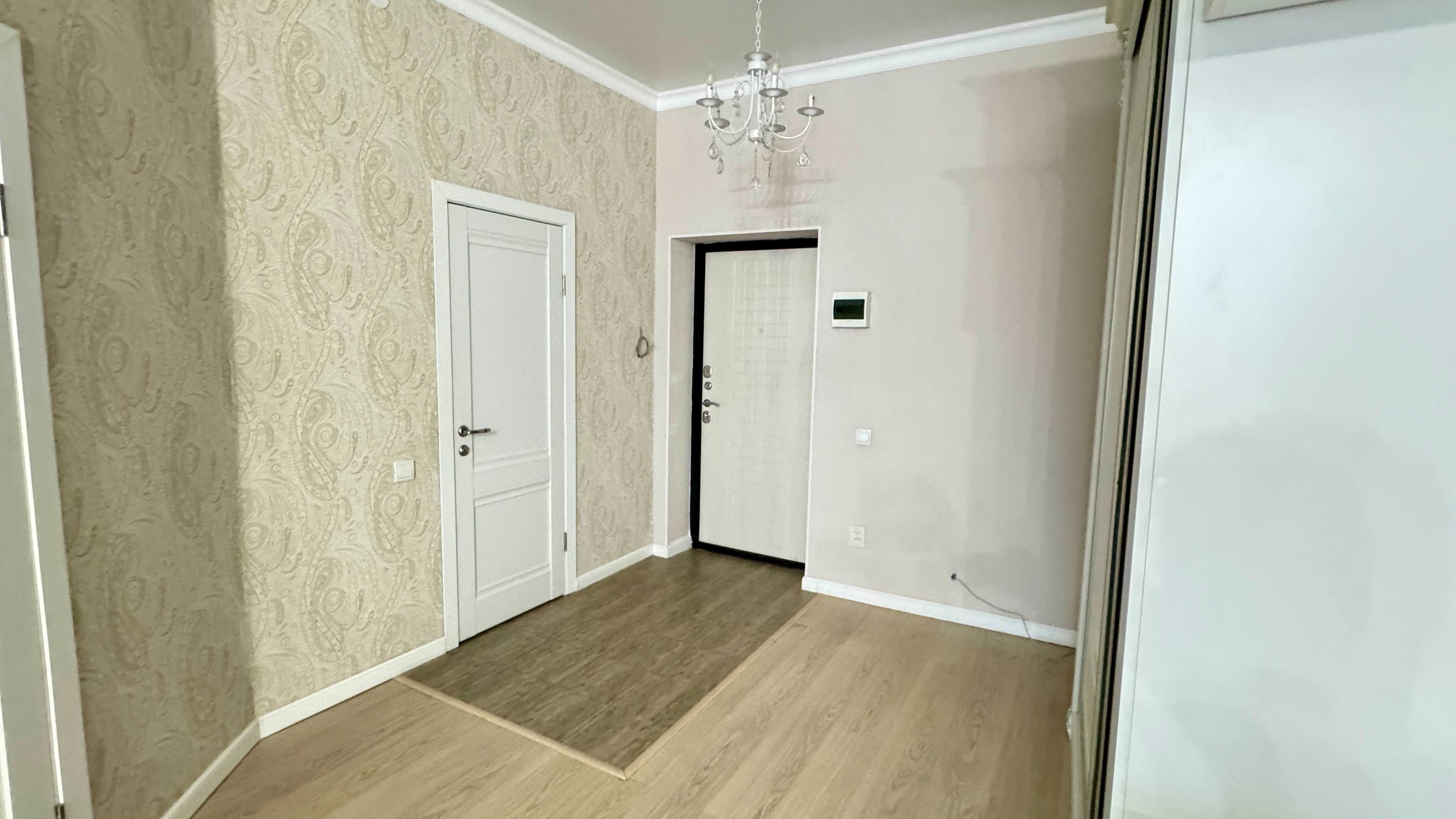 2-комнатная, свежий ремонт, 49 м², ЖК Varlamova, метро 5 мин!