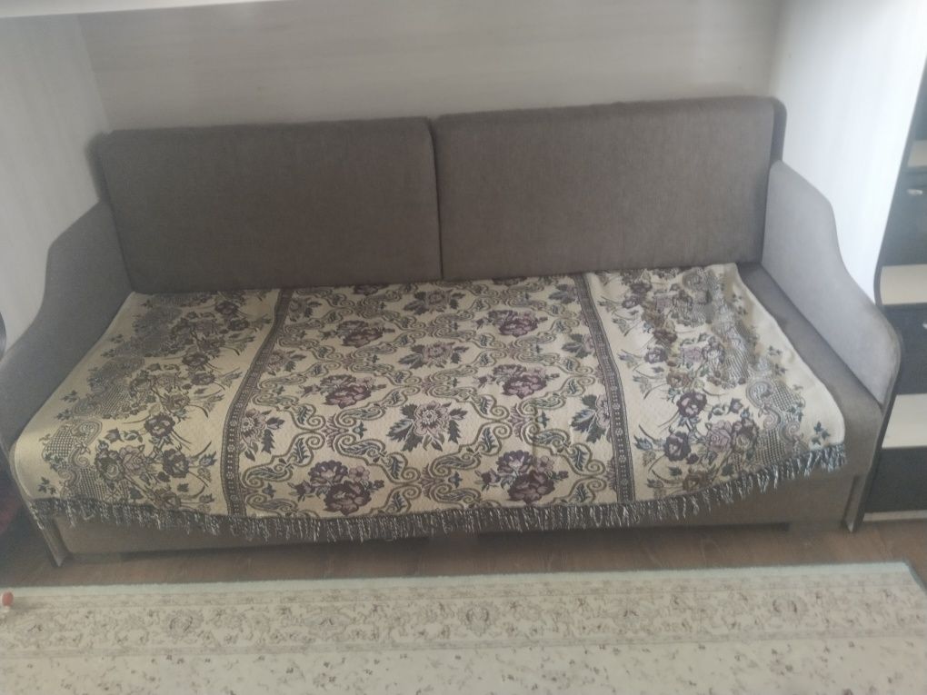 Продается диват 2этаж