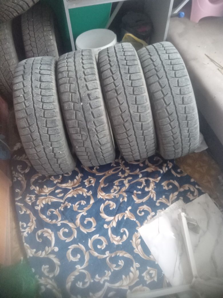 Продам шины  185/65/14
