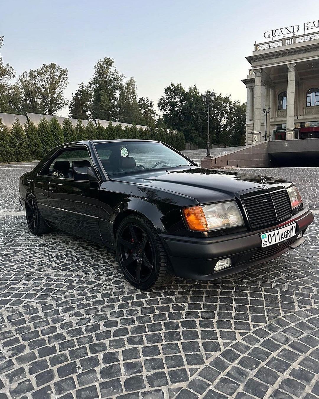 Бампер Мерседес w124 w210 w202 w190 w201 w211 w220 w140