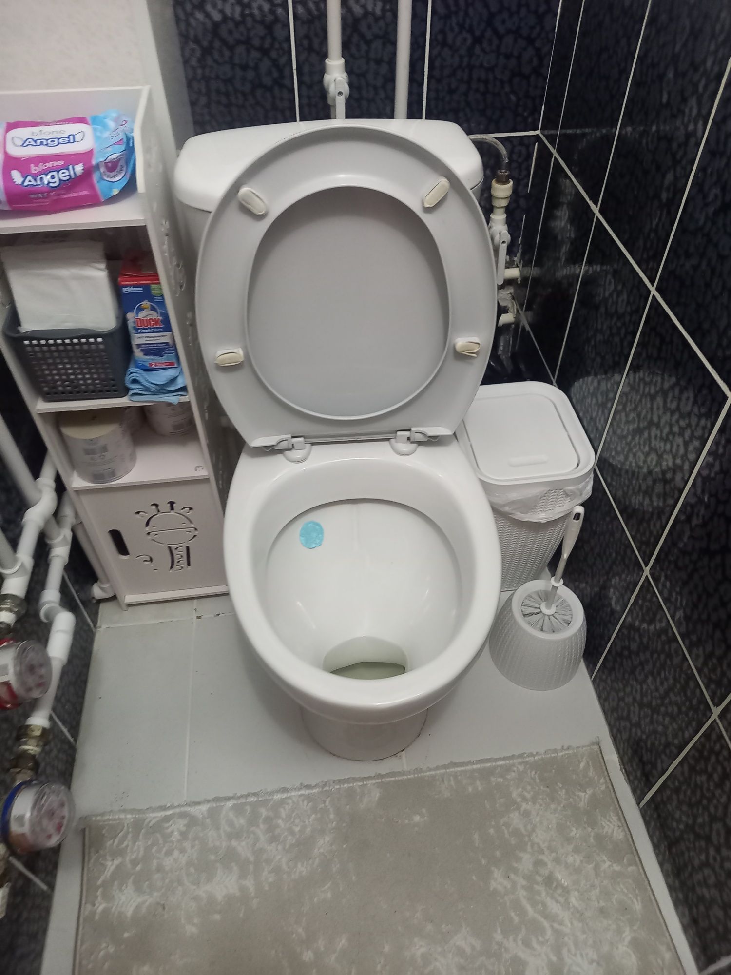 Продам унитаз в отличном состоянии.