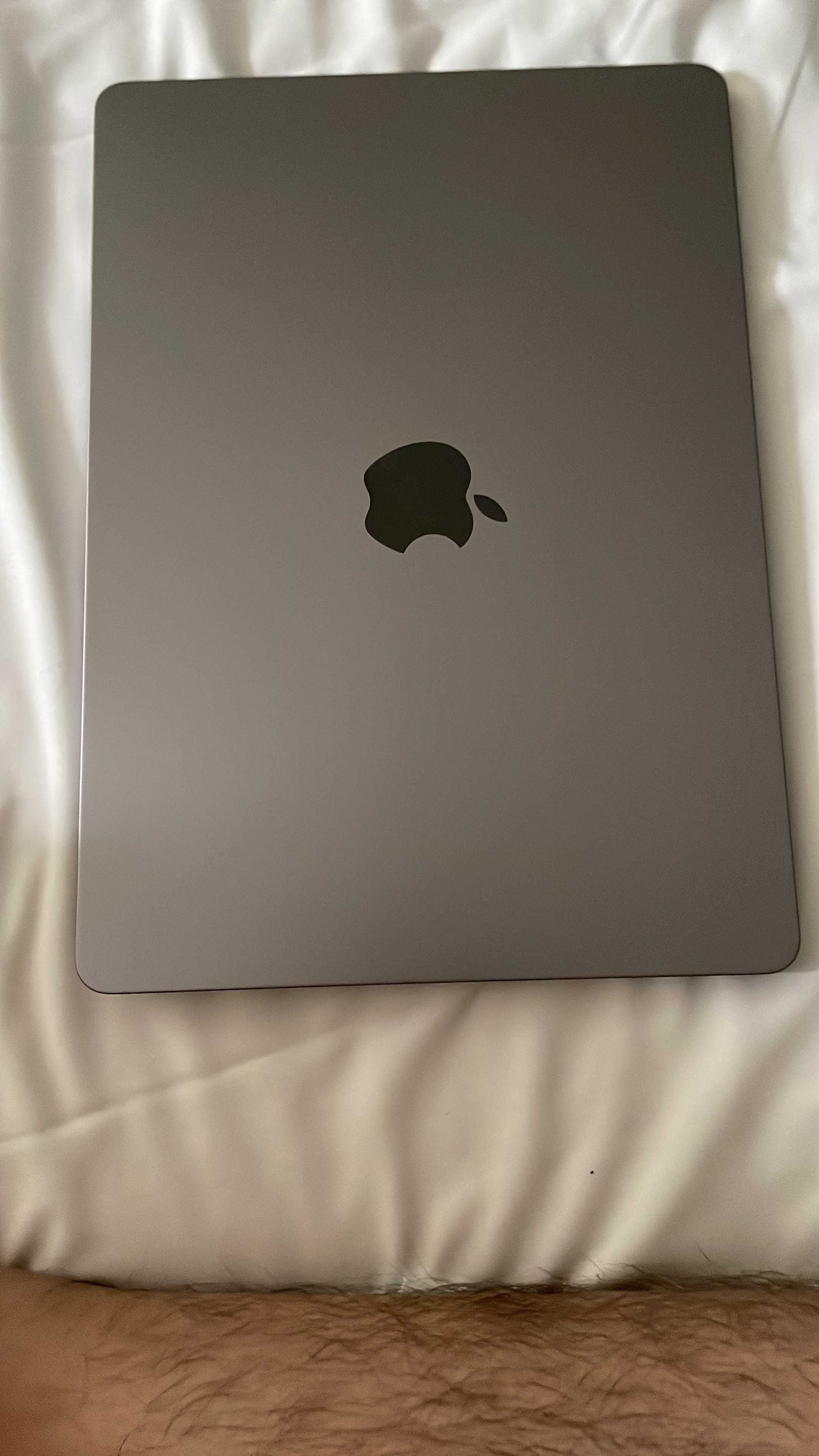 Macbook Air M2 2022