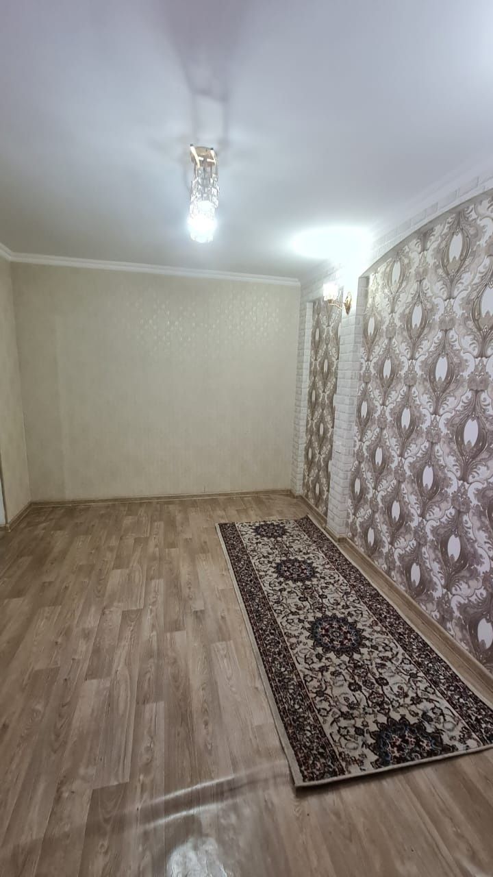Центре 1 комнатная 2 этаж Республика Электрон