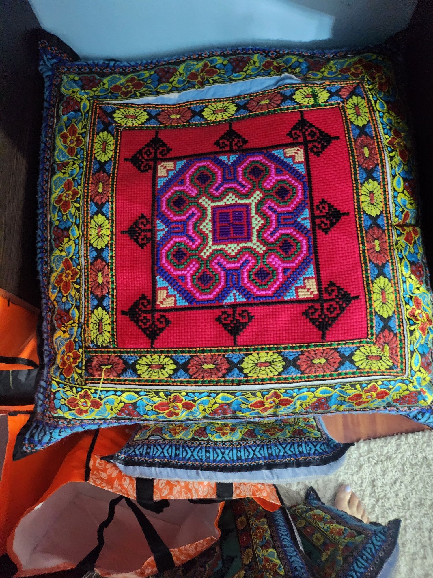 Продам подушки 50×50