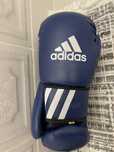 Боксерские перчатки Adidas