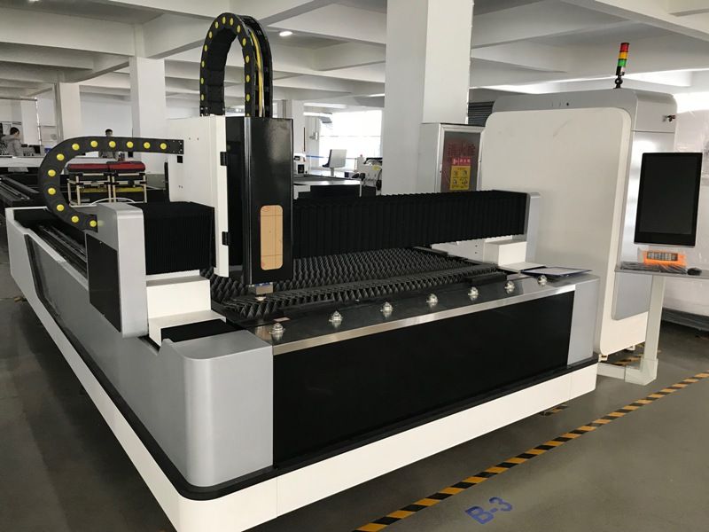 Оптоволоконная установка лазерного раскроя IRONMAC C