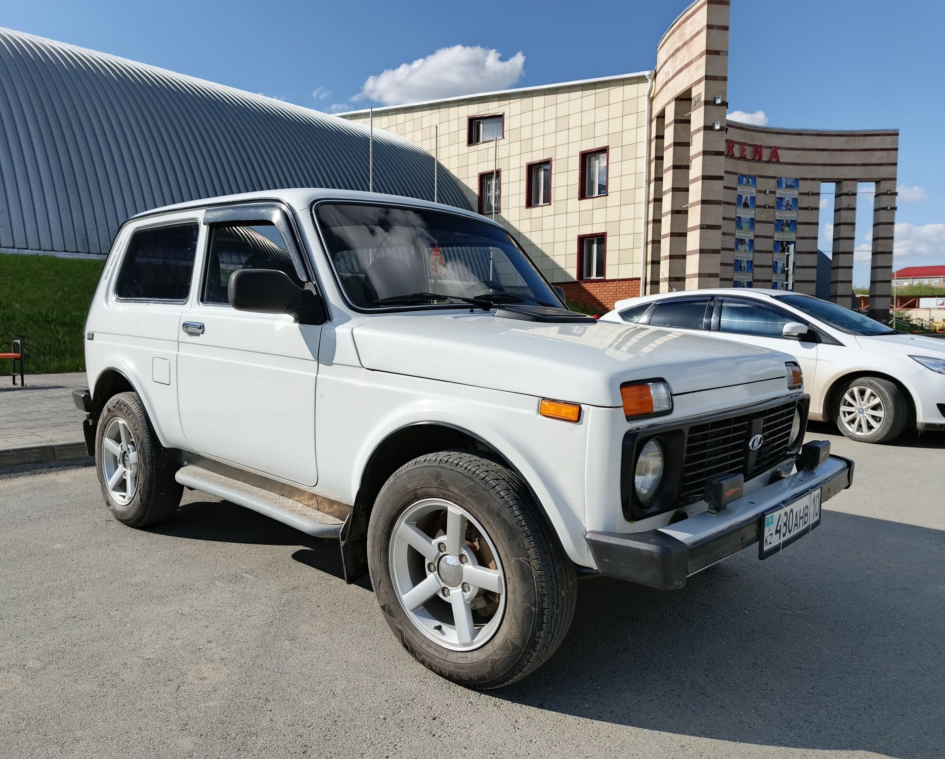 Продам Ниву 2011