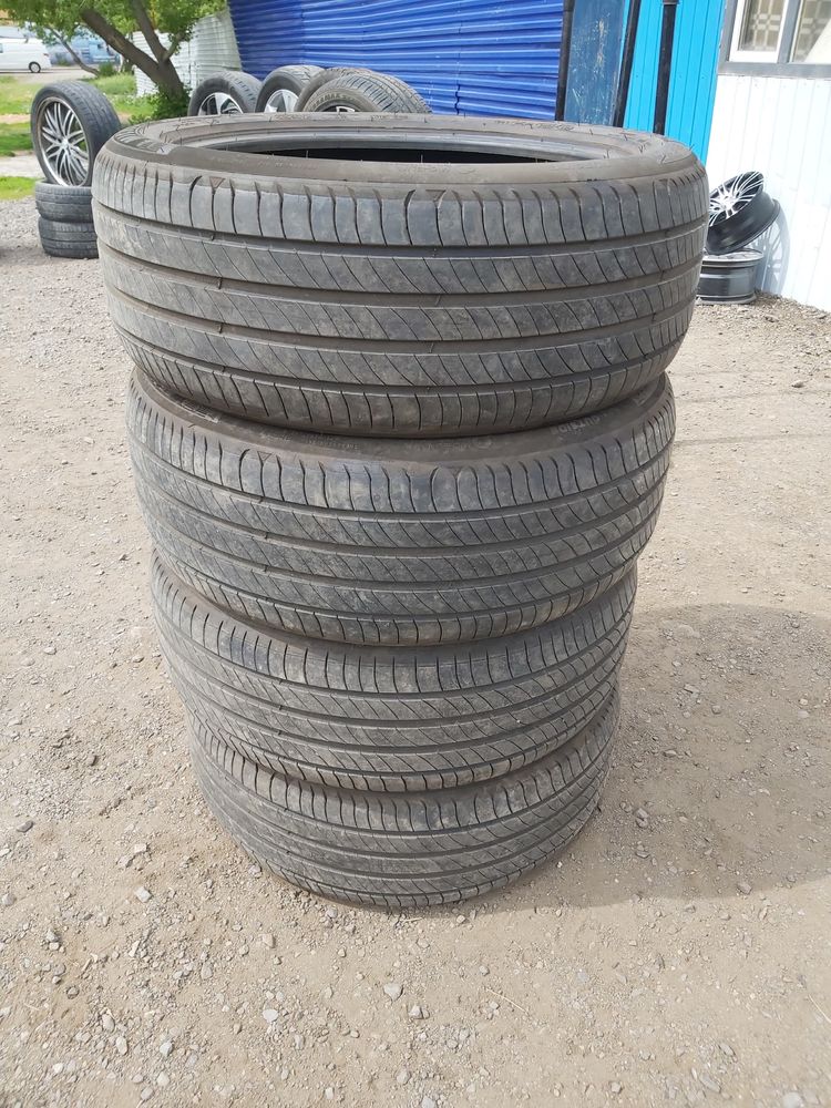 Шины  255/45/20 Мишлен  как новый
