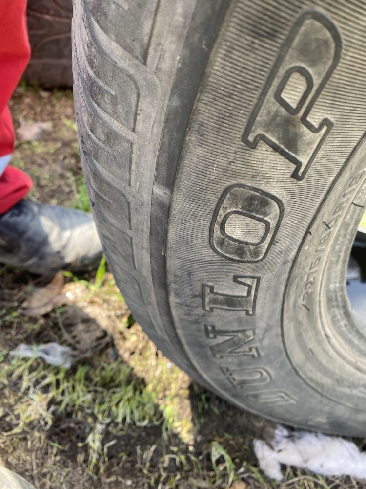 Одиночка летняя шина 275/60R18 Dunlop.