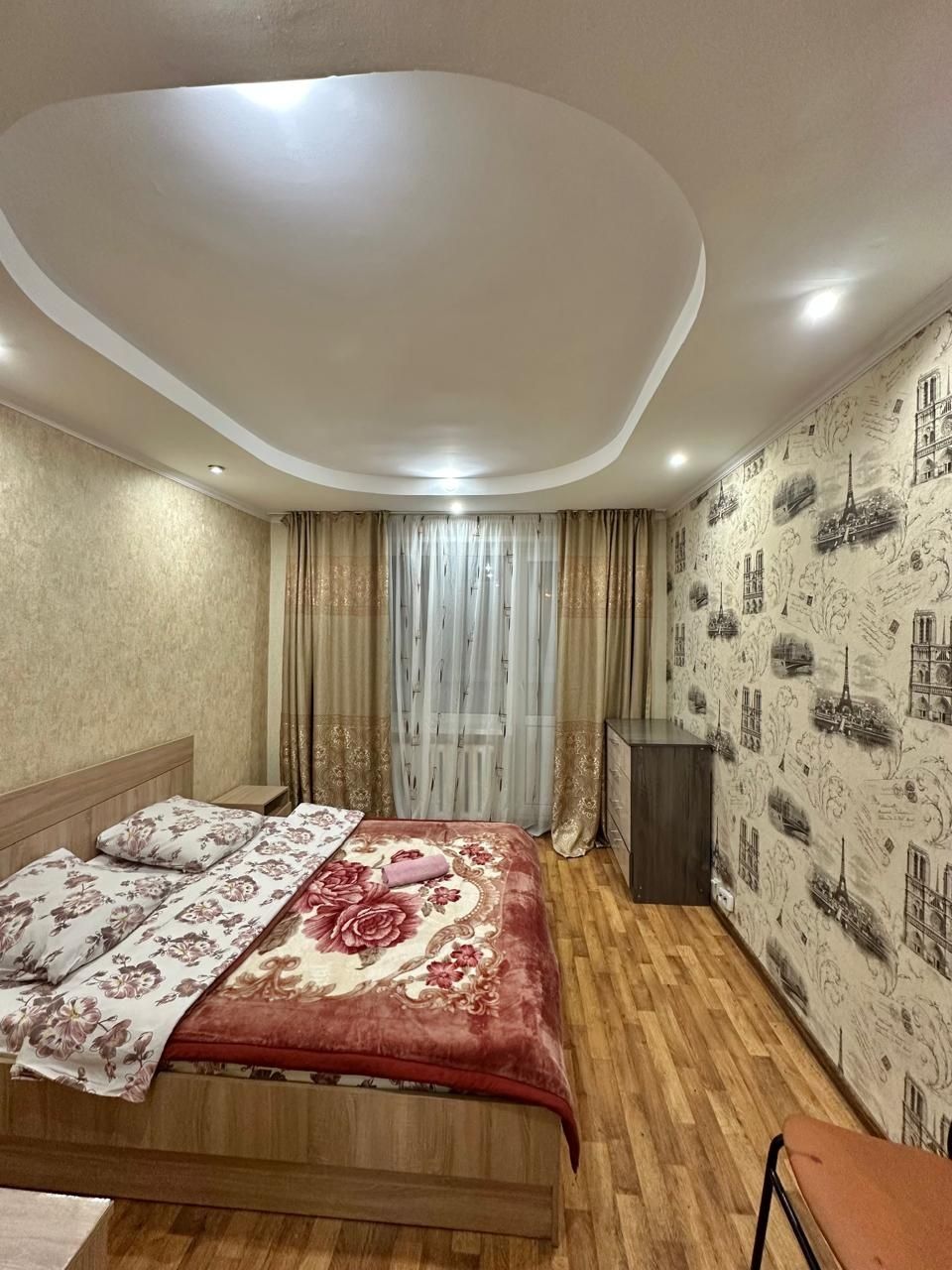 3 комн Командированным,Центр,Достык молл