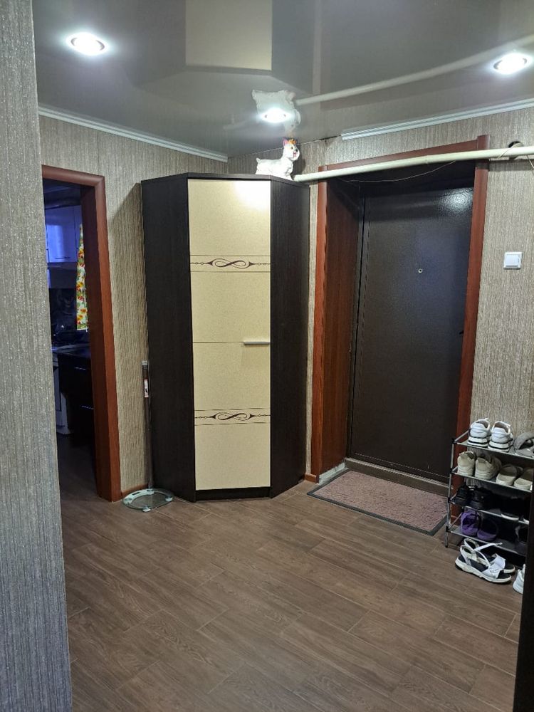 Продам 3-х комнатную квартиру в п. Майское!