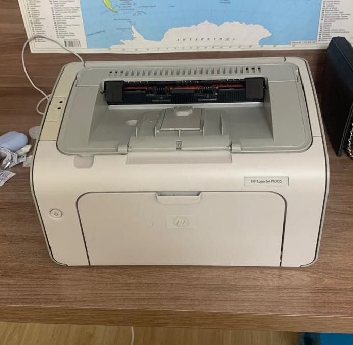 Принтер HP Laserjet P1005