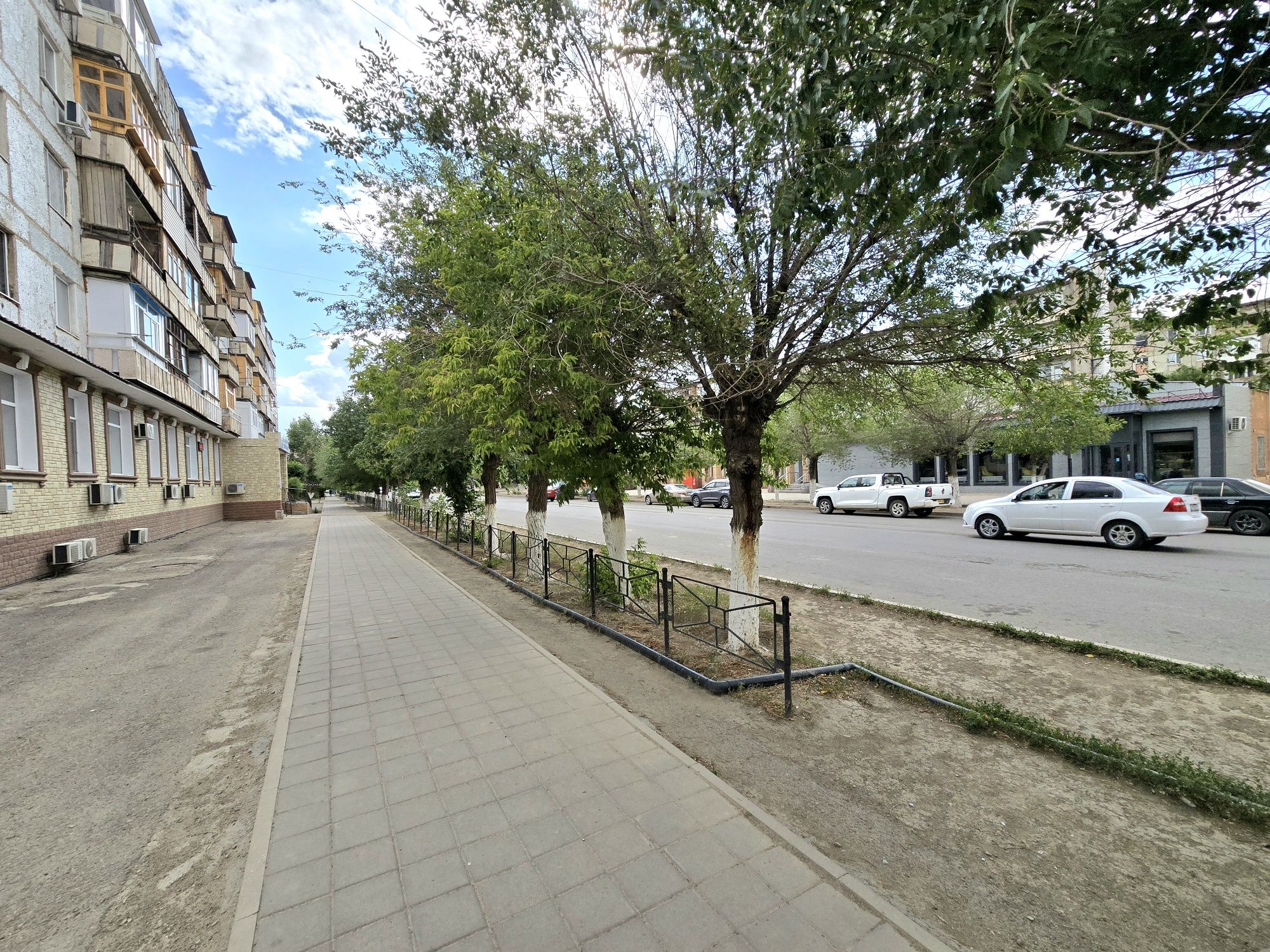 Срочно продаётся 3-комнатная квартира в крупноблочном доме