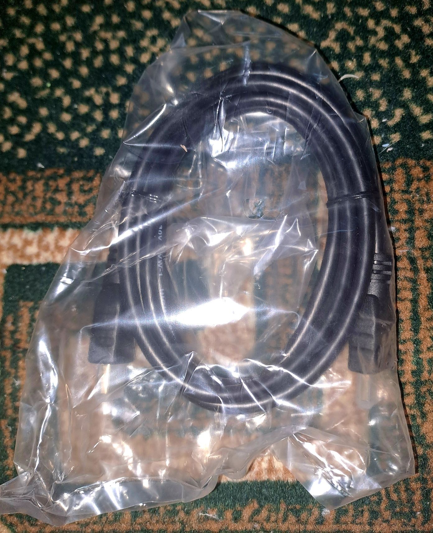 Автоматический стабилизатор напряжения и  Кабель HDMI!