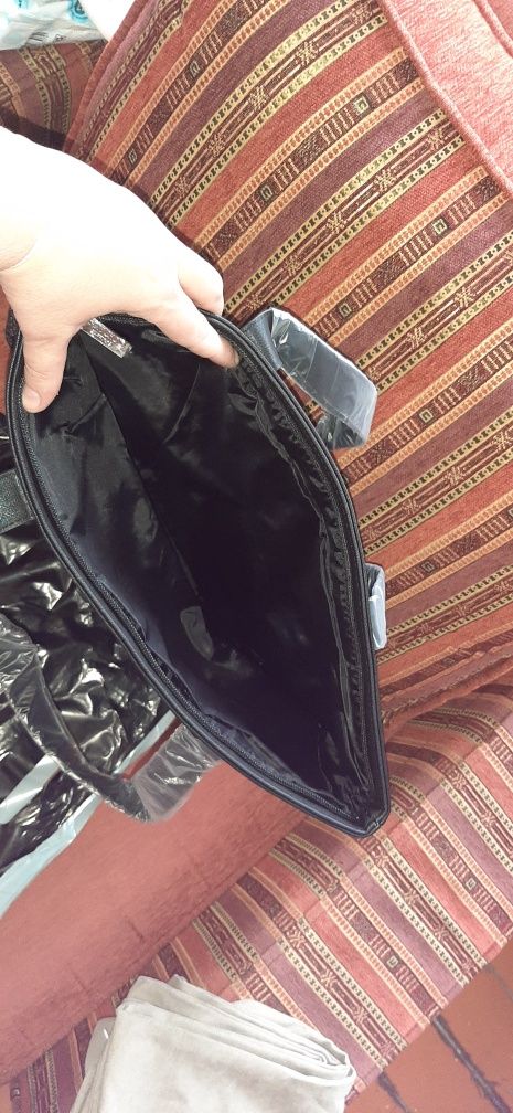 Продам сумку бренд Jimmy Choo