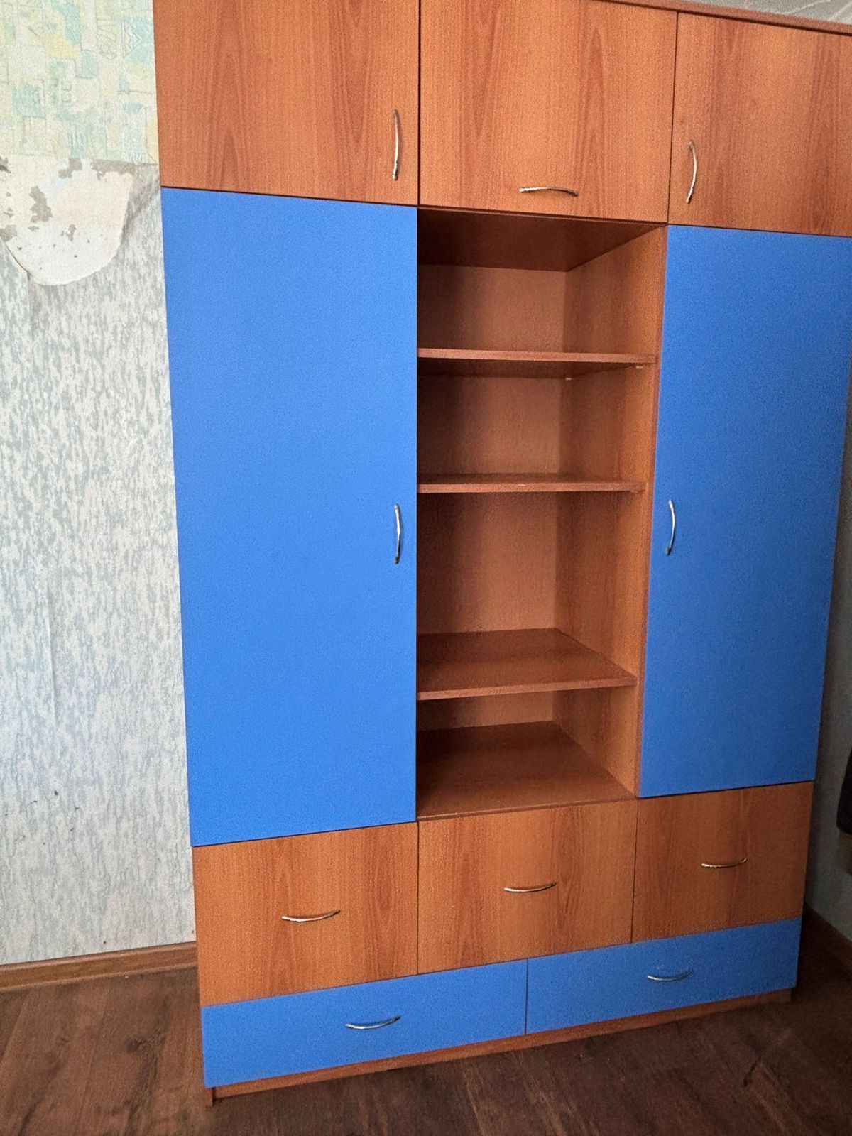 Продам б/у мебель в хорошем состоянии