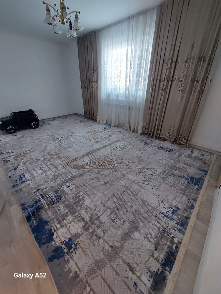 Продам матрас в хорошем состояний, продам ковер новый