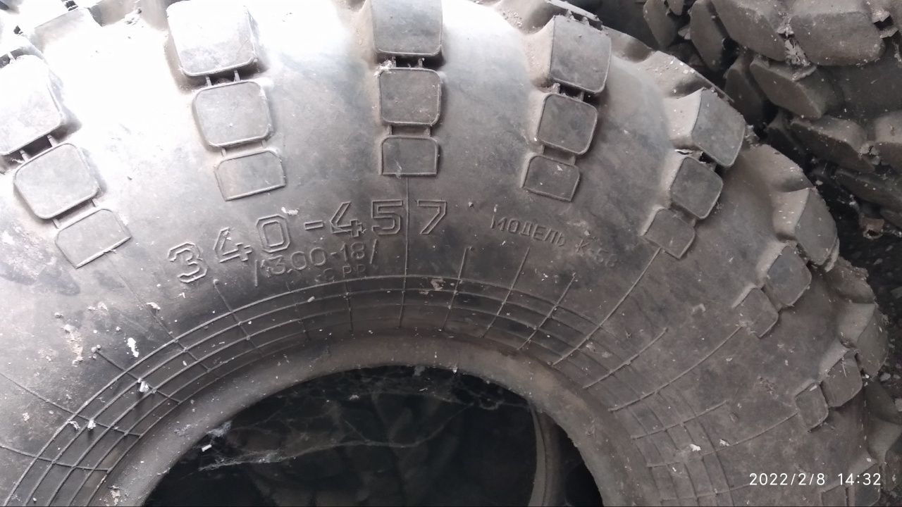 Шины БТР  б/у хорошего состояния.
