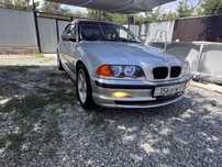 BMW 320 очень хорошая машина для города