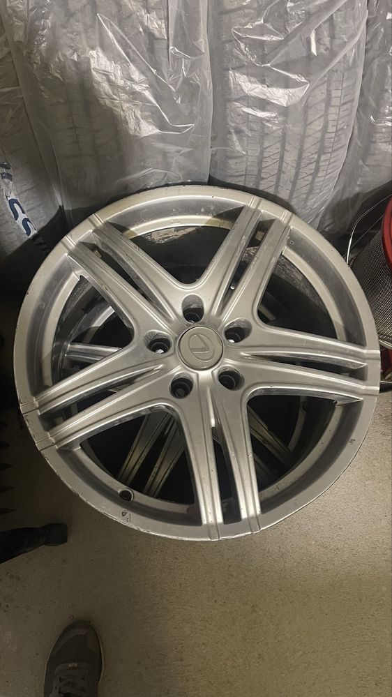 Диски на Lexus R18