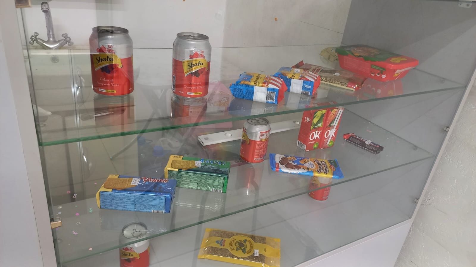 Витрина новая удобная,разборная