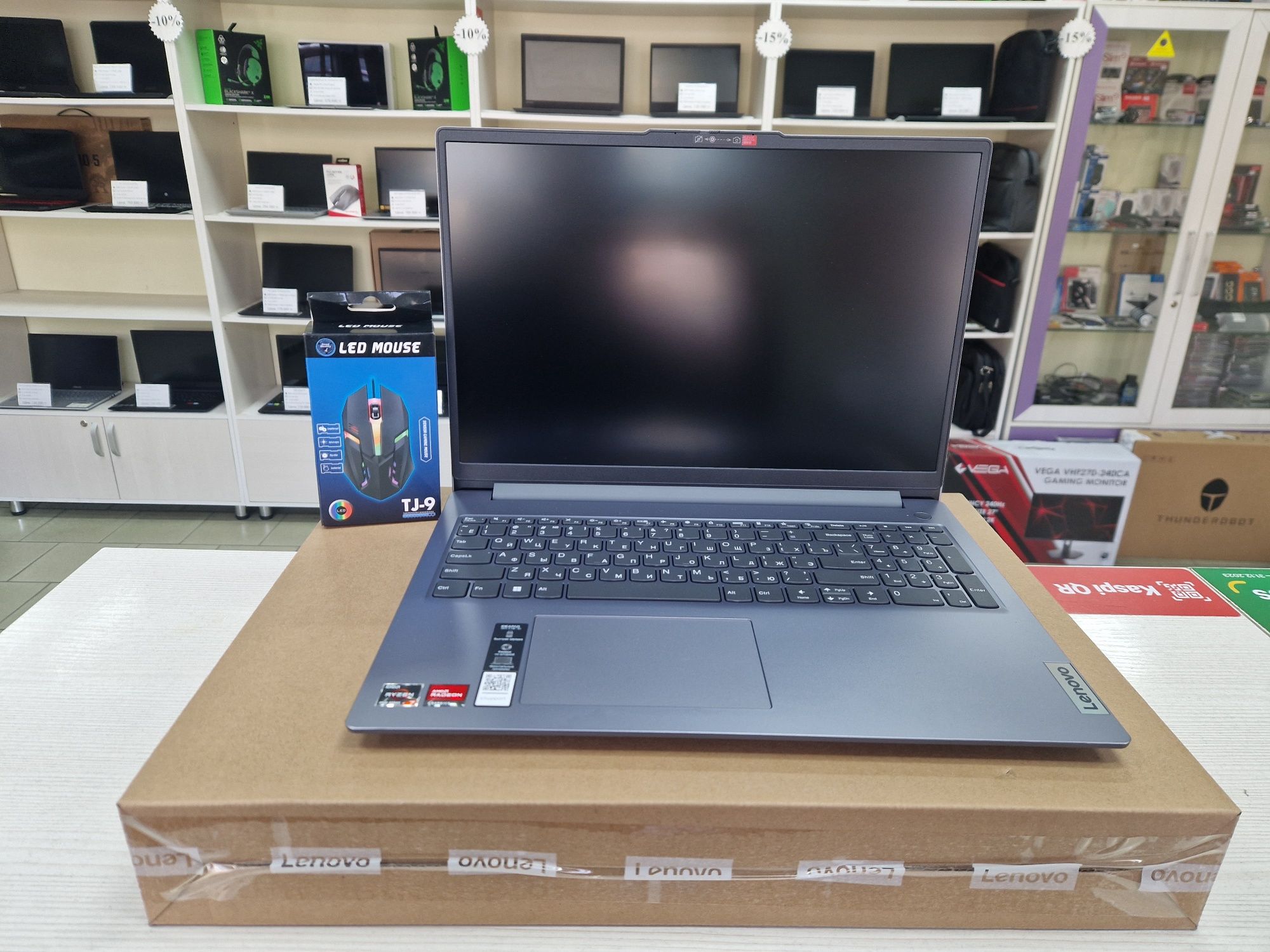 Новые Lenovo (Ryzen 7 7730u, 512 Gb SSD, 8 Gb DDR5)