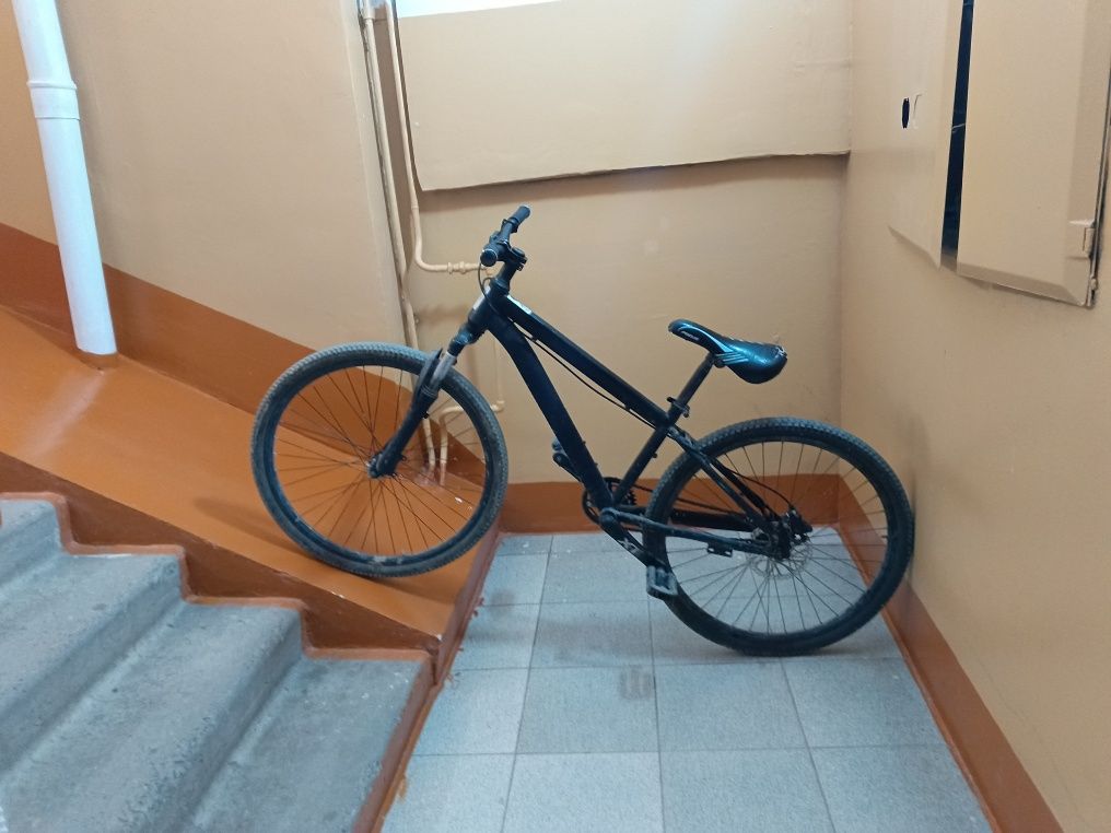 продам велосипед дерт/стрит
