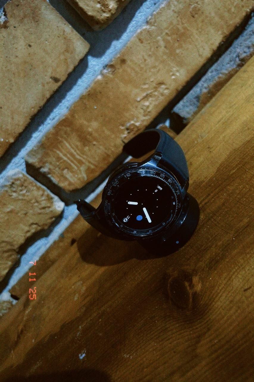 Часы Samsung galaxy gear s3