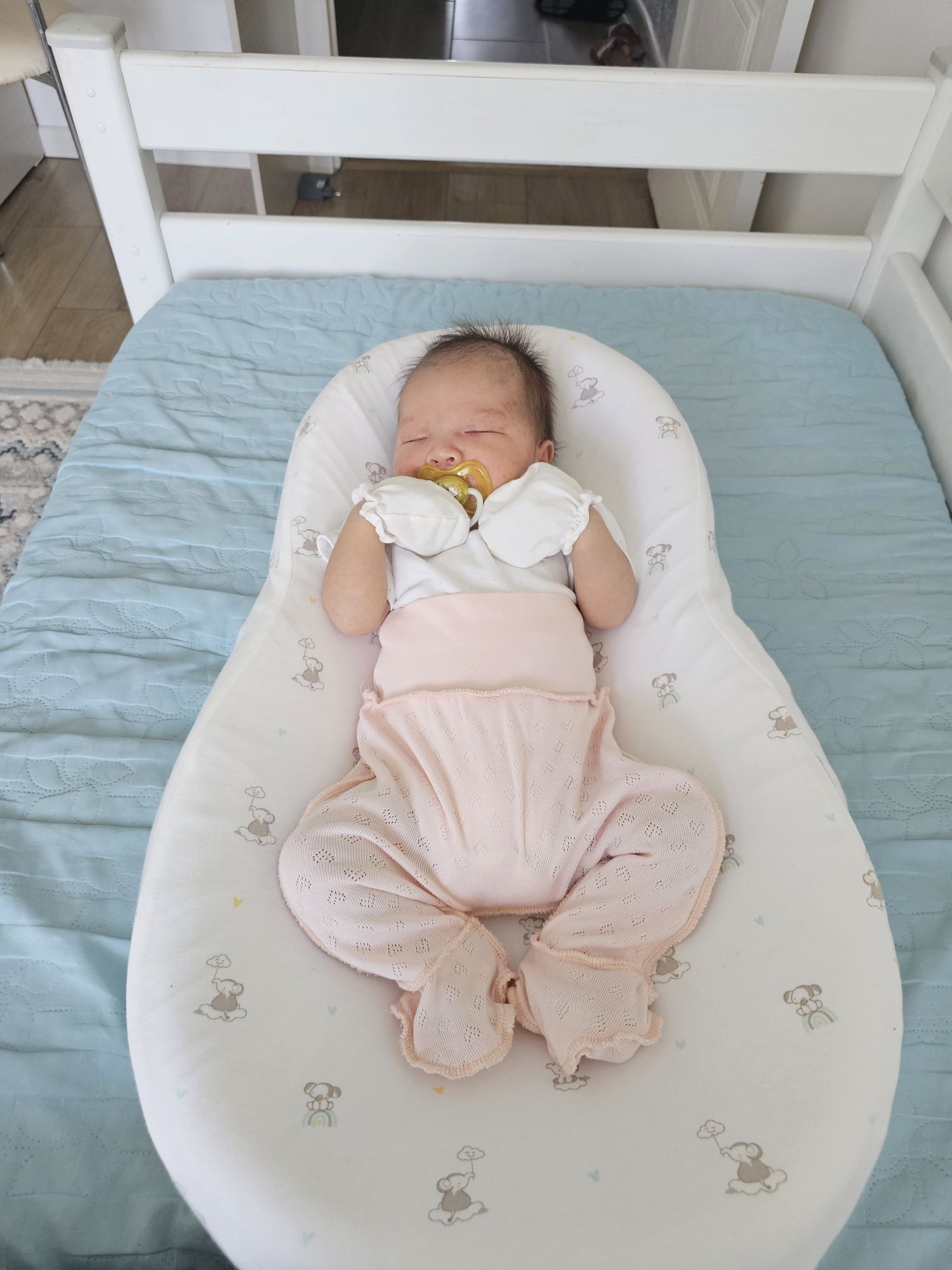 Кокон для новорожденных