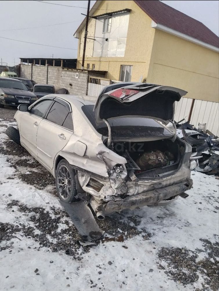 Продам Тойота Аурион в аваринном состоянии