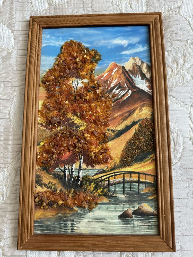 Продам картины из янтаря