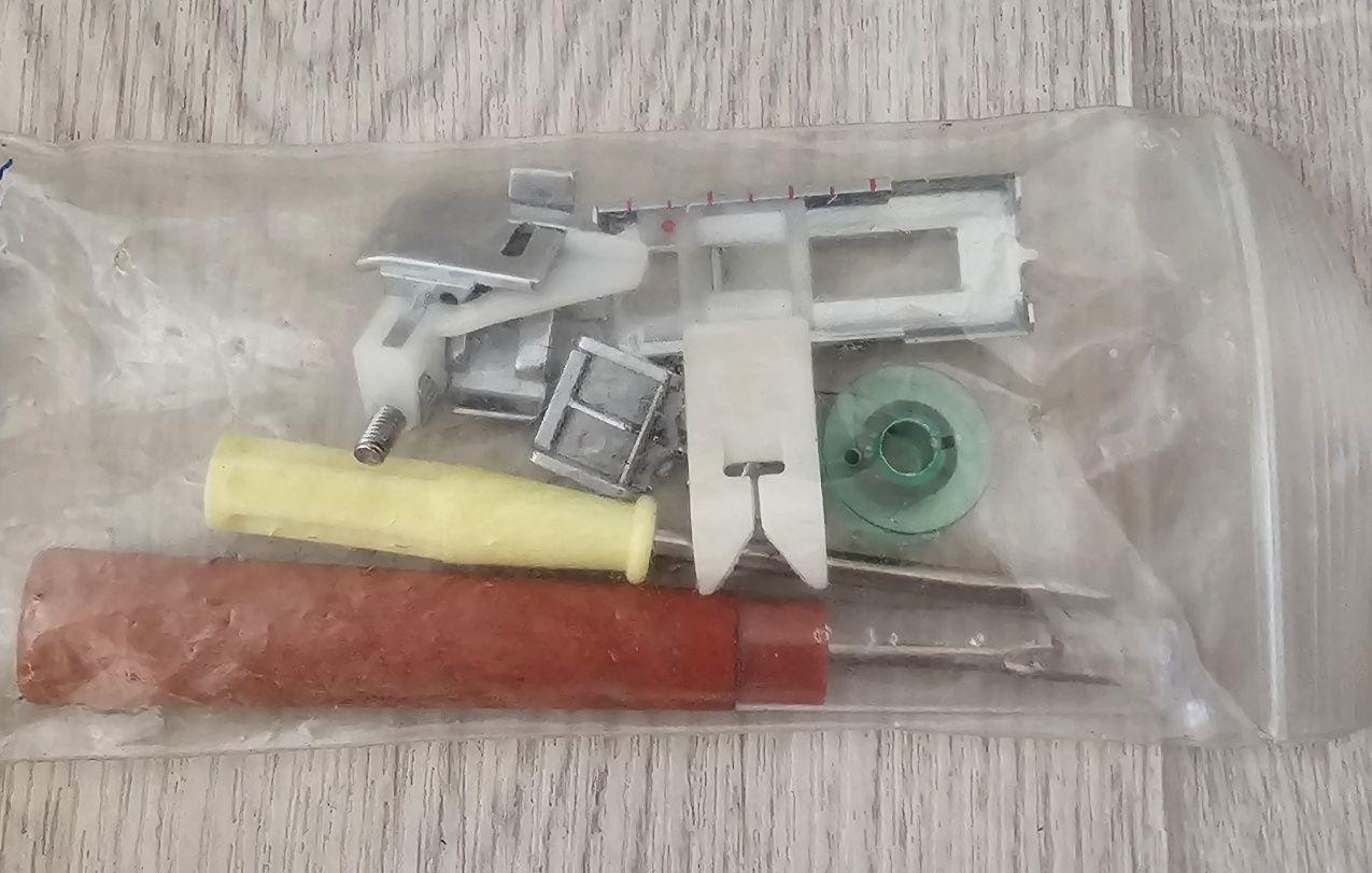 Швейная машинка Janome SW-06