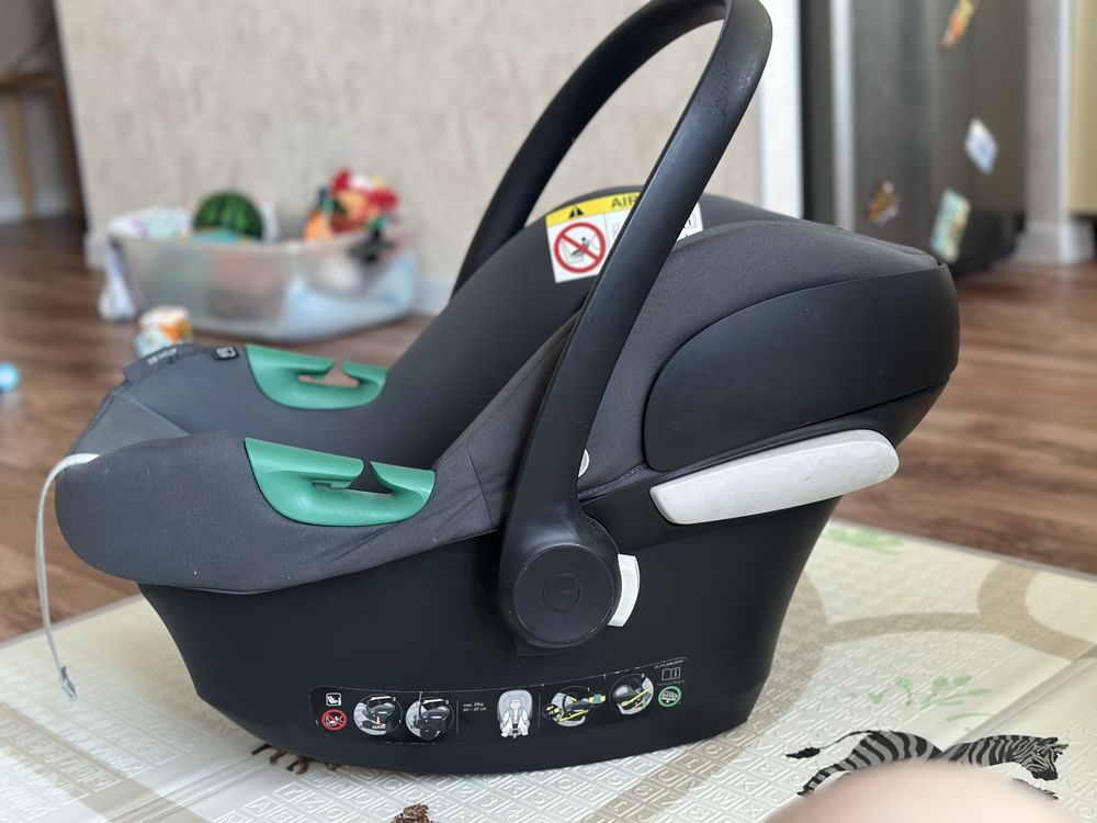 Автолюлька Cybex Aton B2