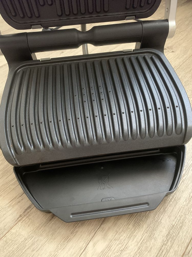 Продам электрогриль Tefal Optigrill+  GC712034