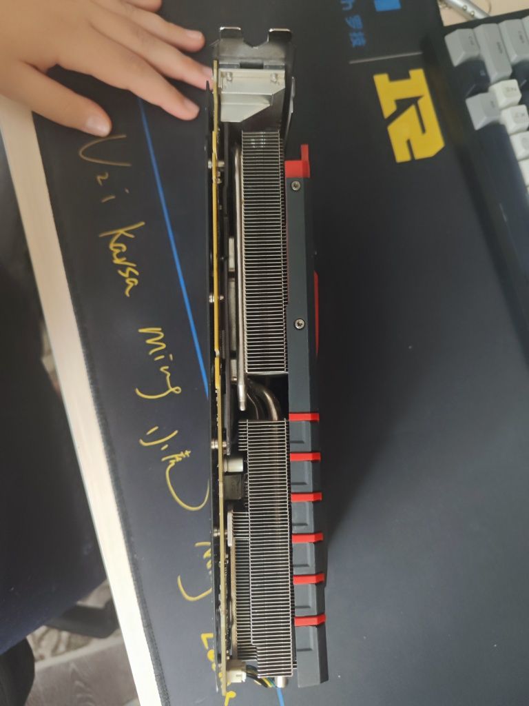 Видеокарта amd r9 390