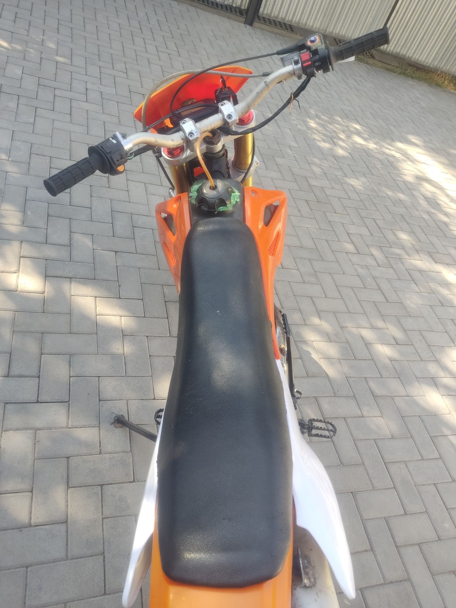 Продам мотоцикл эндуро 06.