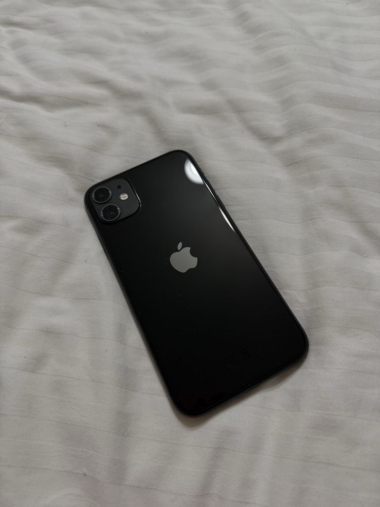 Продаю свой iPhone 11 в идеальном рабочем состоянии.