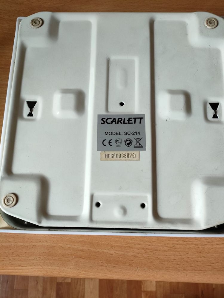Механические напольные весы SCARLETT SC-214