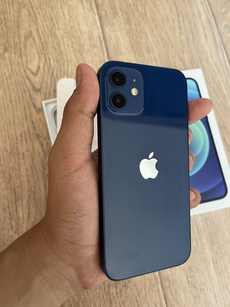 iPhone 12 в отличном состояний