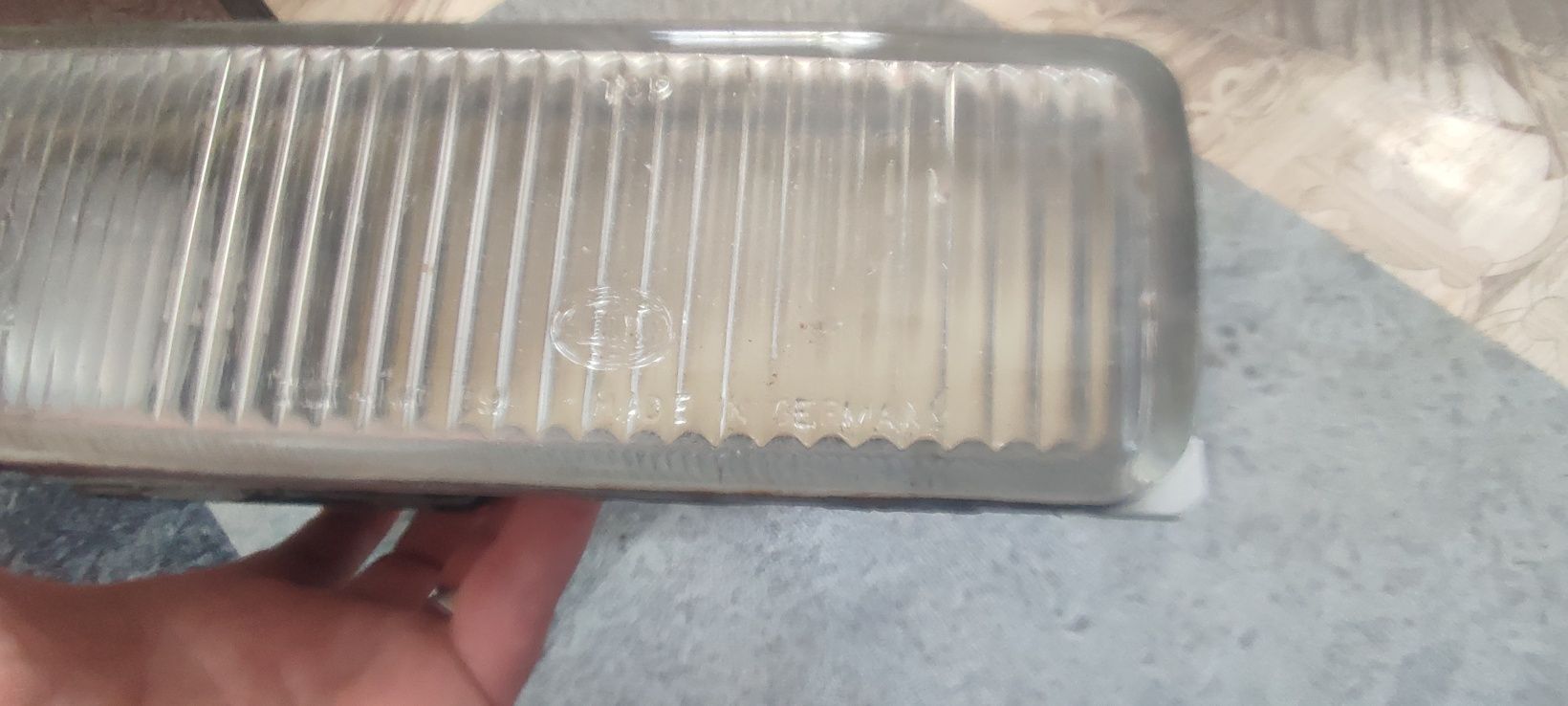 Продам оригинальные туманки на Ауди 80 Б4 HELLA