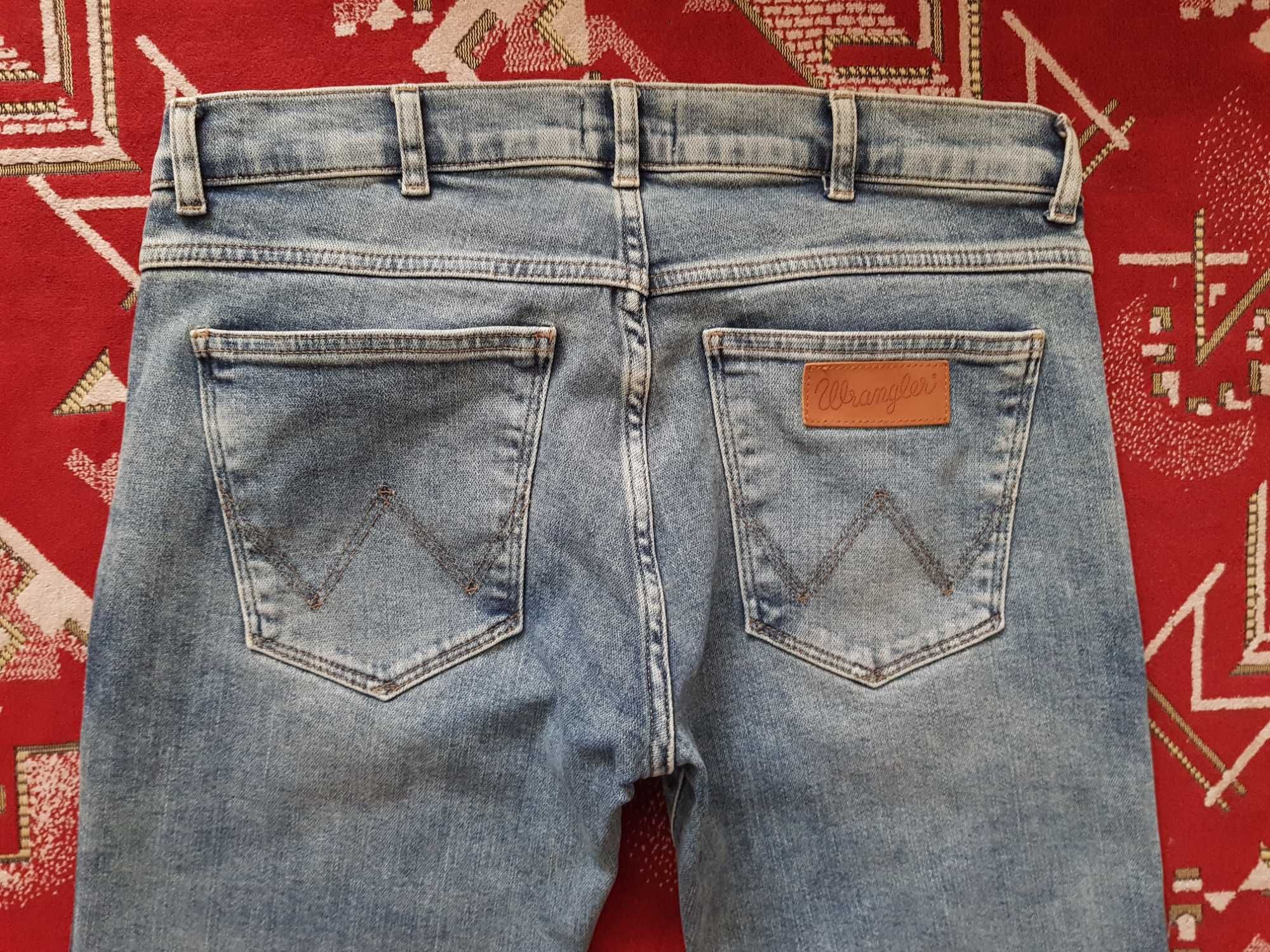 Фирмен. джинсы "Wrangler" model Larston  W31xL32 на 46 р. Елочка