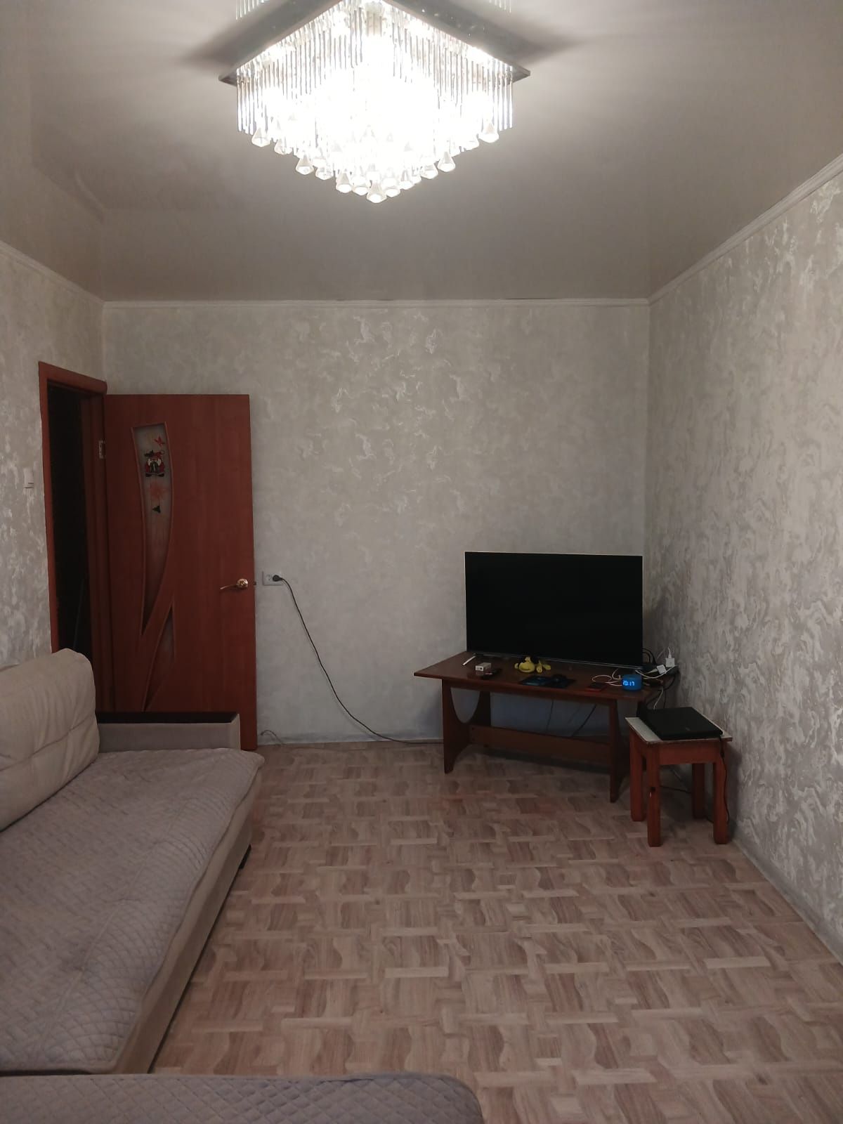 Продам трехкомнатную квартиру