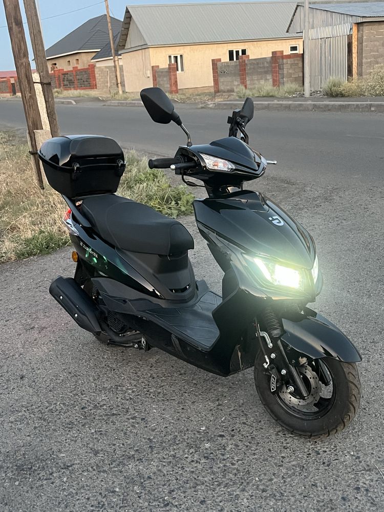 Мопед м8 150 куб